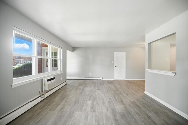 Building Photo - Sunnybrae Apartments