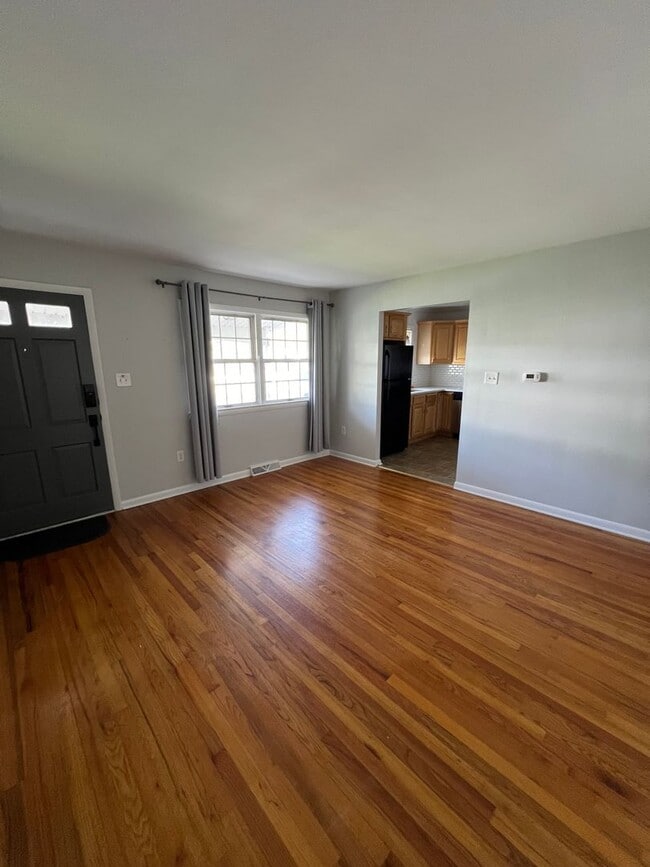Building Photo - Beautiful 3 BD, 1 BA Lititz Home!