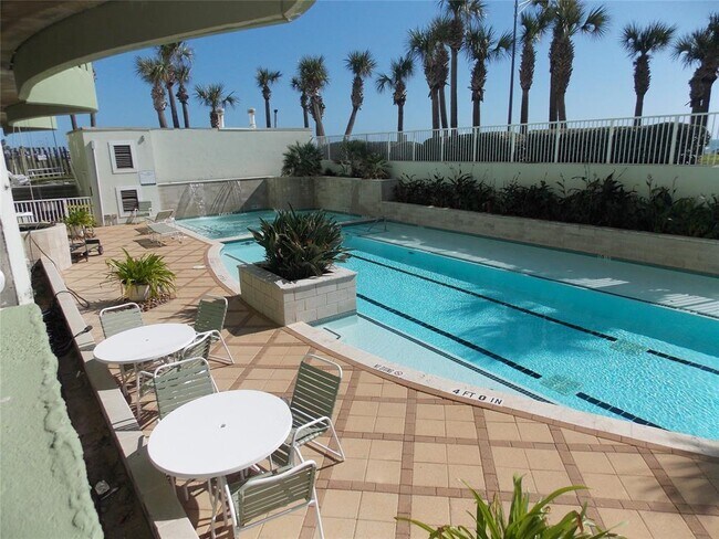 Building Photo - 9420 Seawall Blvd
