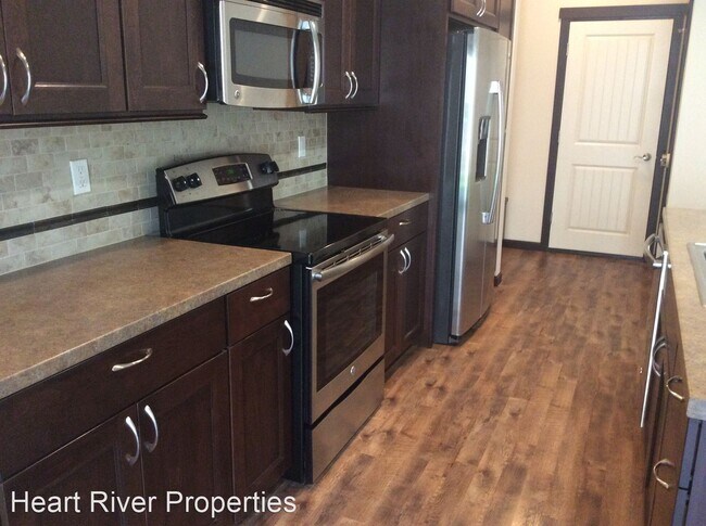 Foto del edificio - 4 br, 2.5 bath House - 831 10th St E