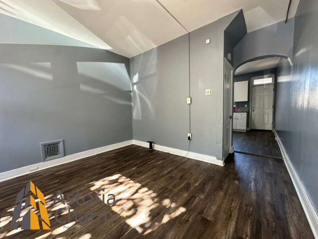 Foto del edificio - Move In Ready 2 Bedroom Home with Fresh Up...
