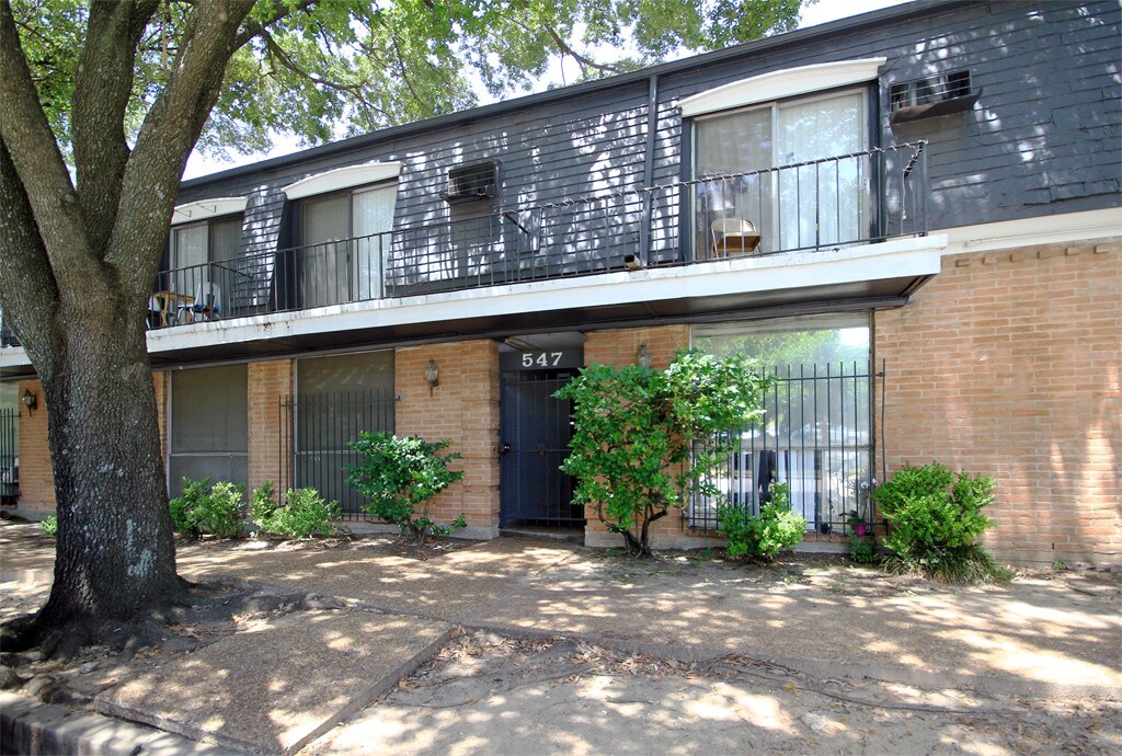 Primary Photo - 547 Heights Blvd