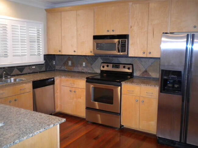 Foto del edificio - 1342 Rutland St