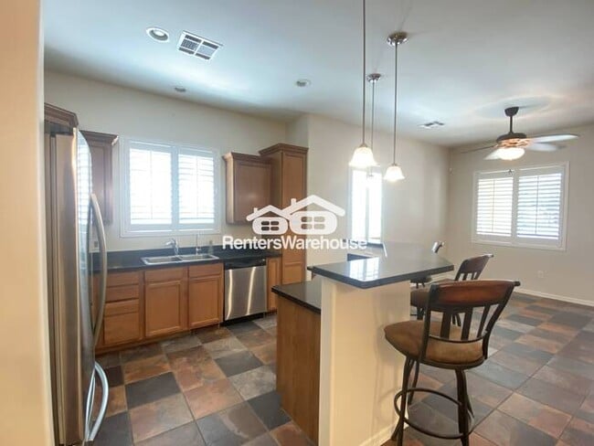 Building Photo - Resort-Style Living in Downtown Chandler!