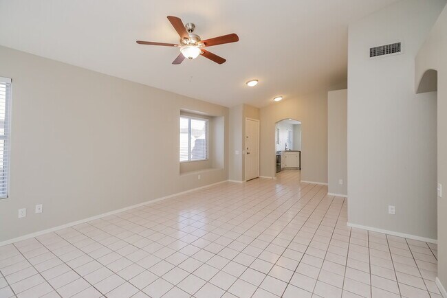 Foto del edificio - 6603 E Northridge St