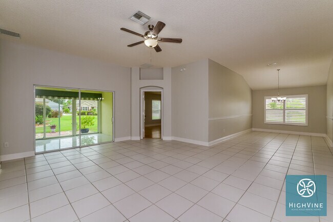 Foto del edificio - 1227 Greenville Way