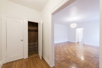 Building Photo - 63 Sherman Pl