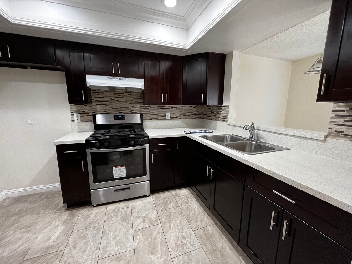 Remodel kitchen - 1003 W 9th St