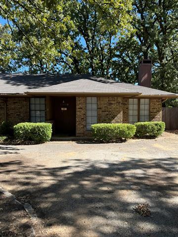 Building Photo - 2205 Landmark Ct