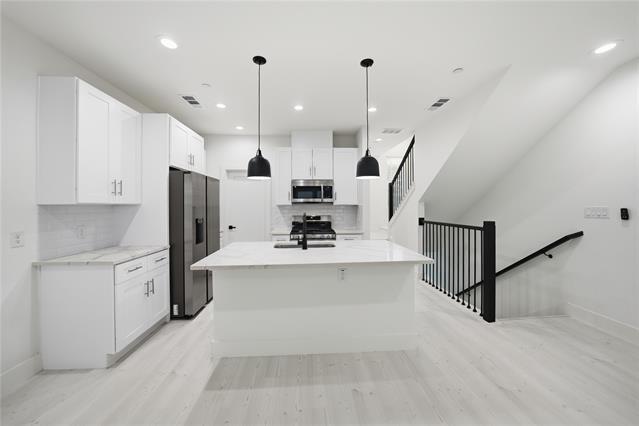 Building Photo - 7207 Mohawk Dr