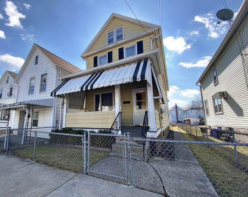 Primary Photo - 36 W Beatty St