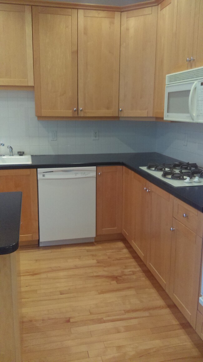 Building Photo - 1118 Brians Way
