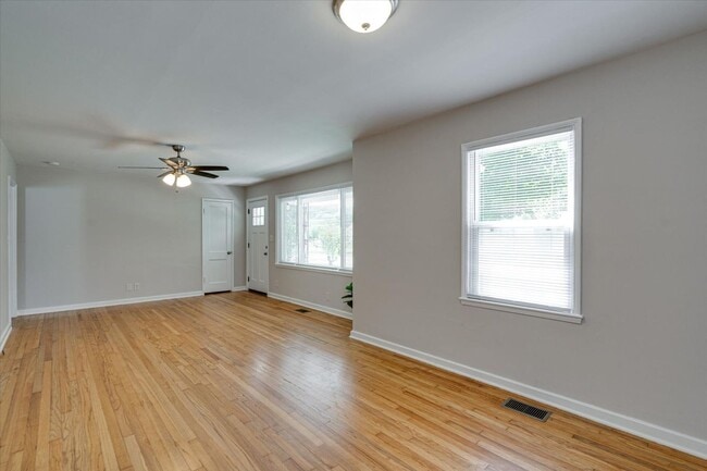 Foto del edificio - 3 BR 1 BA for Rent - 37415