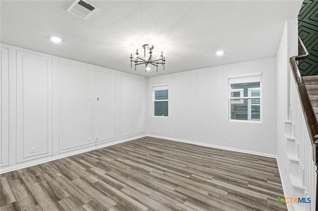 Foto del edificio - 1941 Winston Way