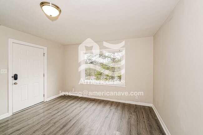 Foto del edificio - 624 Brunson Ave