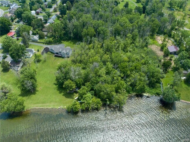 Foto del edificio - 8861 Shellman Dr