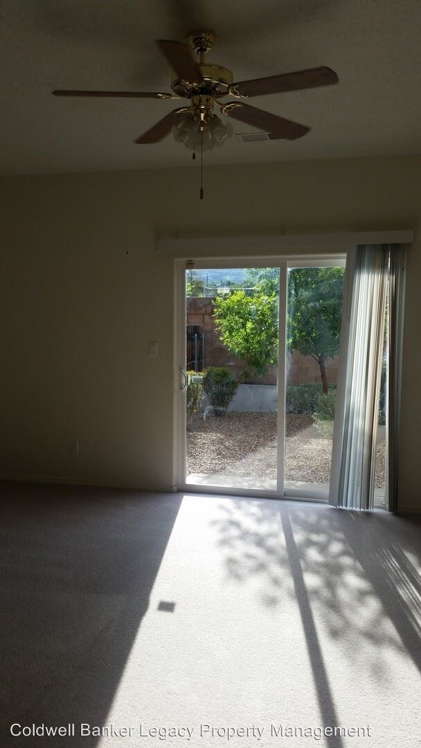 Foto del edificio - 3 br, 2.5 bath House - 516 KALLY CT NE