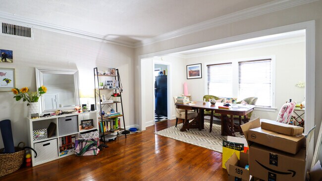 Building Photo - 4215 McDuffie St