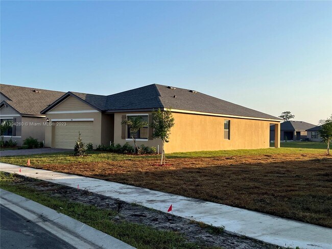 Building Photo - 470 Malabar Rd