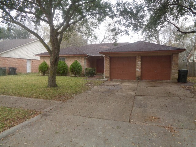 Foto del edificio - 14022 Greenway Dr