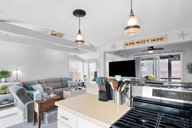 Foto del edificio - 6 Ivy Ln