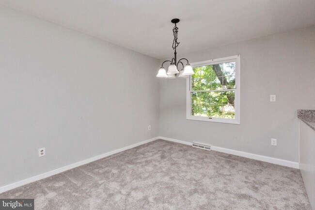 Foto del edificio - 5441 Marsh Hawk Way