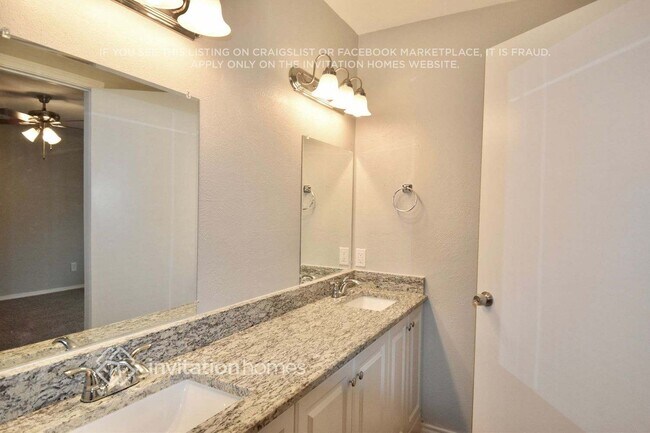 Foto del edificio - 4732 Scots Briar Ln