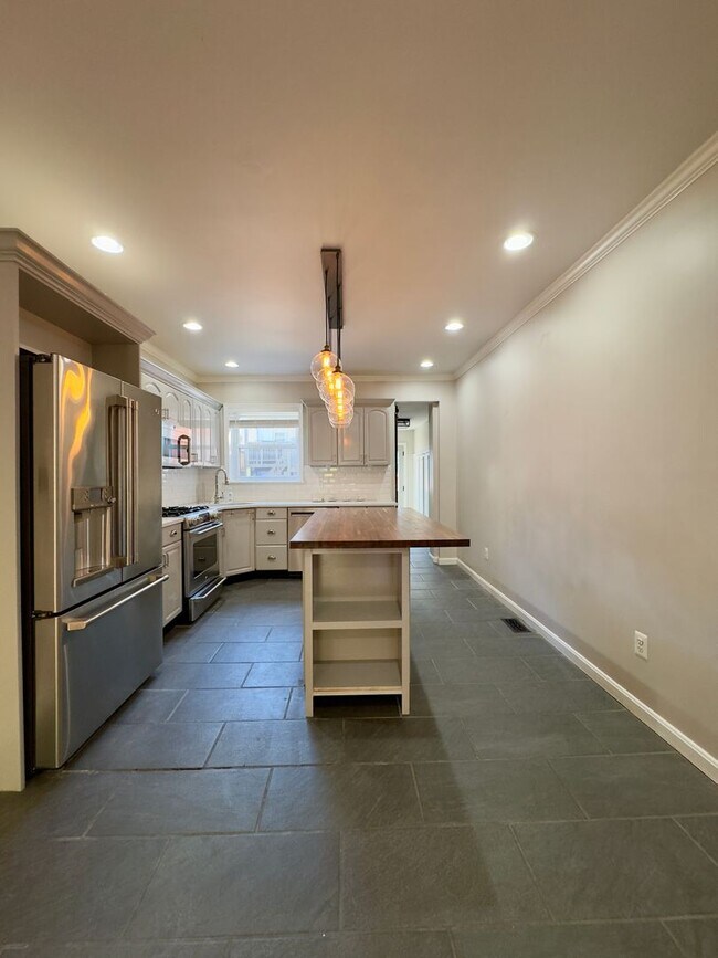 Foto del edificio - Charming 3 Bedroom/2.5 Bathroom Townhome w...