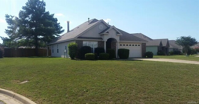 Building Photo - 1588 Hawthorne Ln