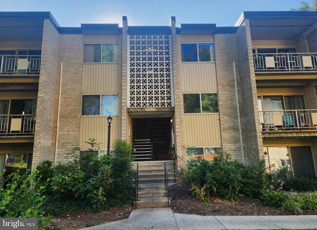 Foto del edificio - 12215 Braxfield Ct