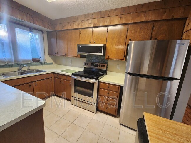 Foto del edificio - 3740 Redbud Rd NE