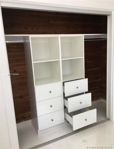 Foto del edificio - 8241 NE 9th Ave