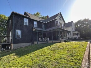 Building Photo - 63 Meridian St