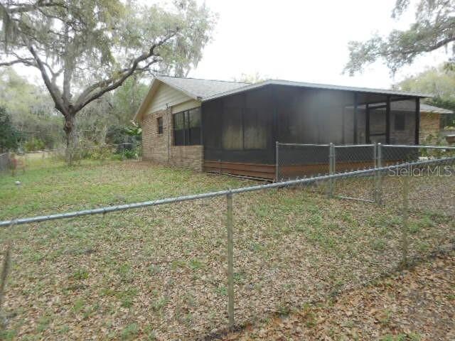 Building Photo - 2222 Lake Griffin Rd