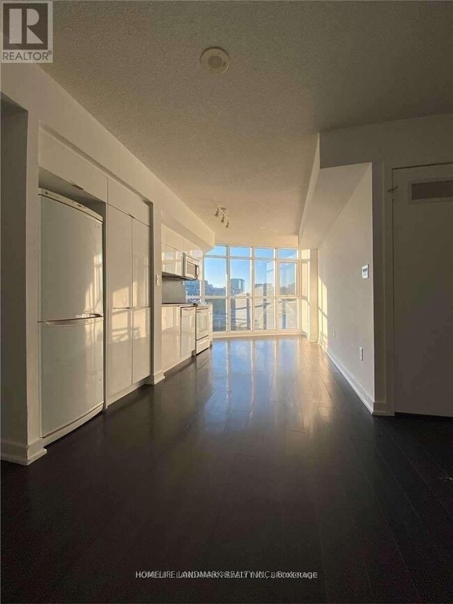 Building Photo - 21 Iceboat Terr