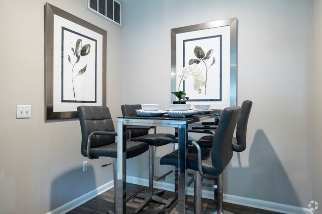 1BR/1BA, 656 - Dining - Eagle Crest Apartments
