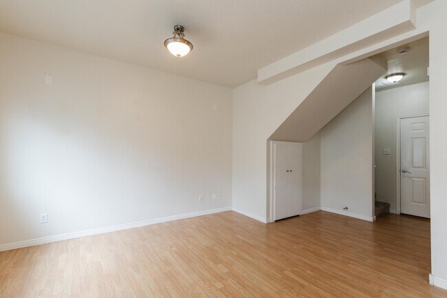 Foto del edificio - 484 W 1490 N