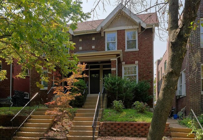 Building Photo - 3936 Utah St