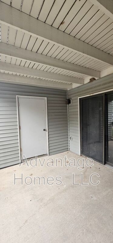 Building Photo - 8793 W 106th Terrace