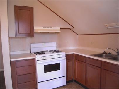 Building Photo - 208 Orchard St