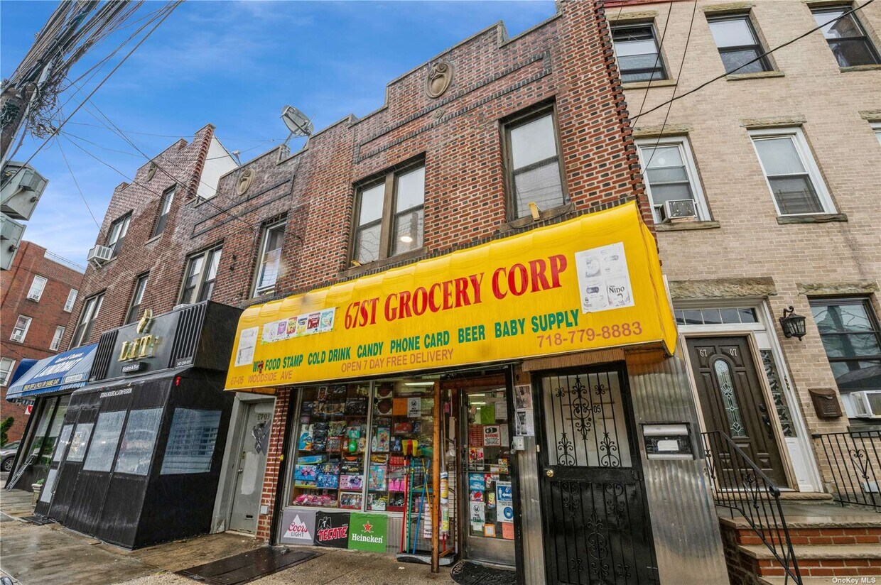 6705 Woodside Ave, Queens, NY 11377 Room for Rent in Queens, NY