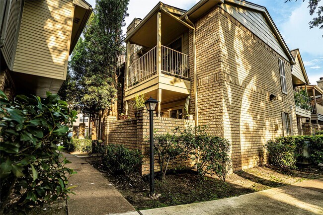 Foto del edificio - 1515 Sandy Springs Rd