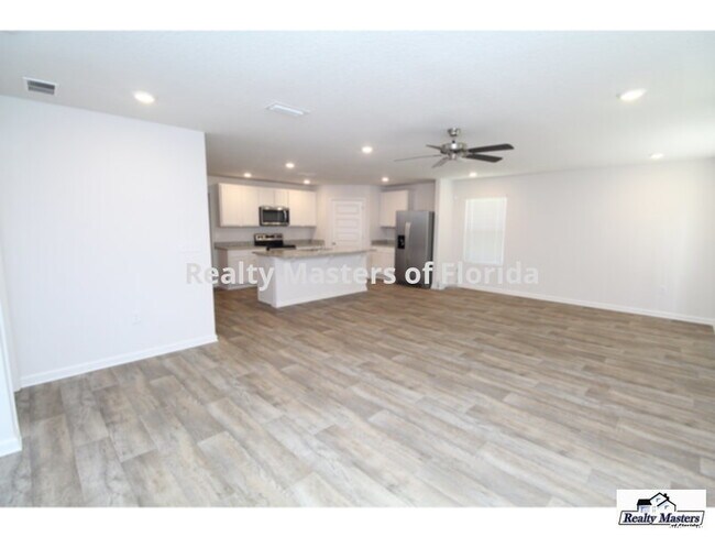 Foto del edificio - Newer 3 bedroom 2 bathroom in Beulah ~ Dog...
