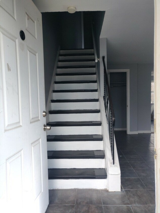 Foto principal - 748 Taunton Pl