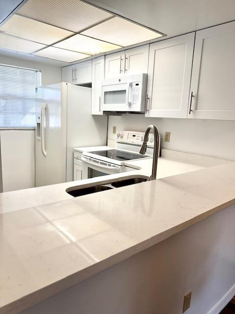 Foto del edificio - 3013 Sir Hamilton Cir