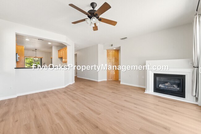 Building Photo - 2242 Zittel Dr