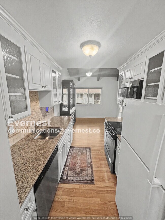 Foto del edificio - 2 Bed/1 Bath Lovely Home / Pet-Friendly / Vouchers Accepted / Coming Soon!