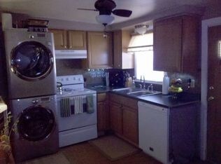 Foto del edificio - 418 Harris St