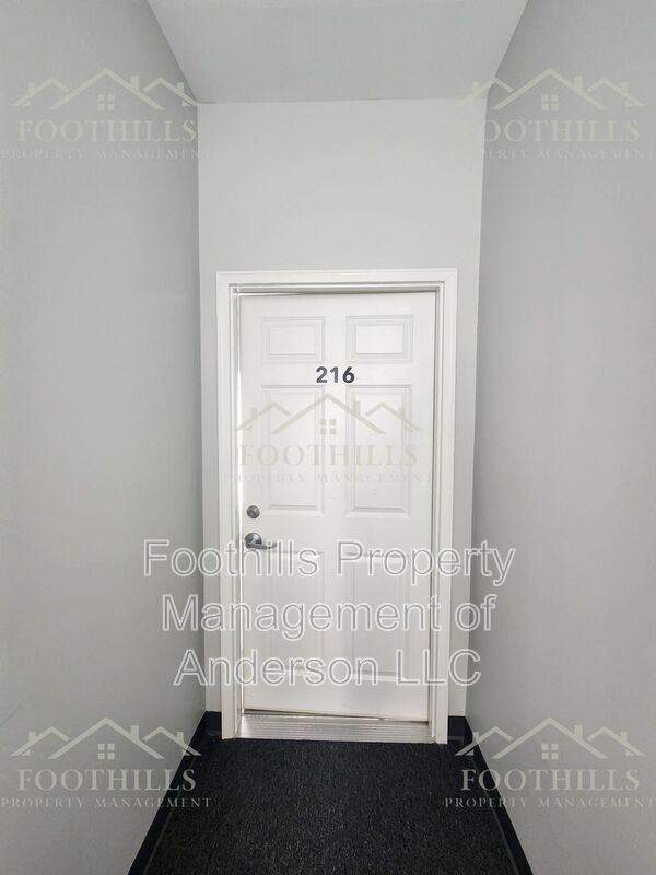 Foto del edificio - 216 N Main St