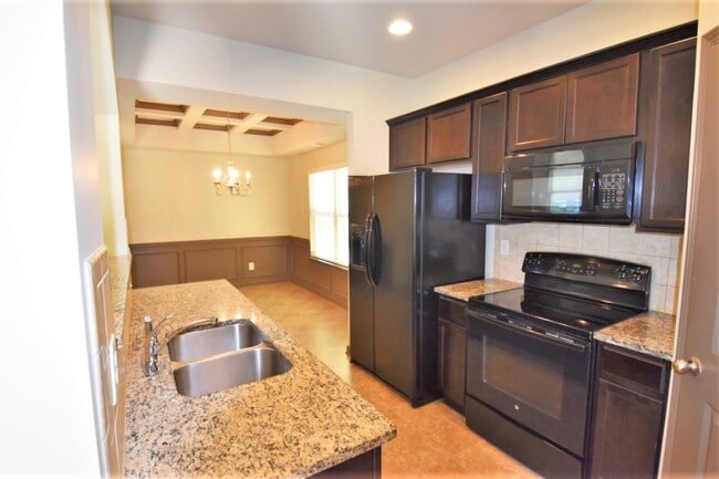 Building Photo - 681 Sweet Ashley Way